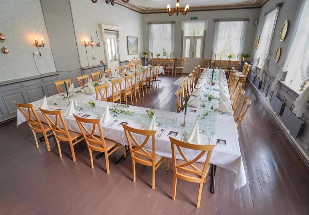 Husum Hotel Borgund Exterior photo